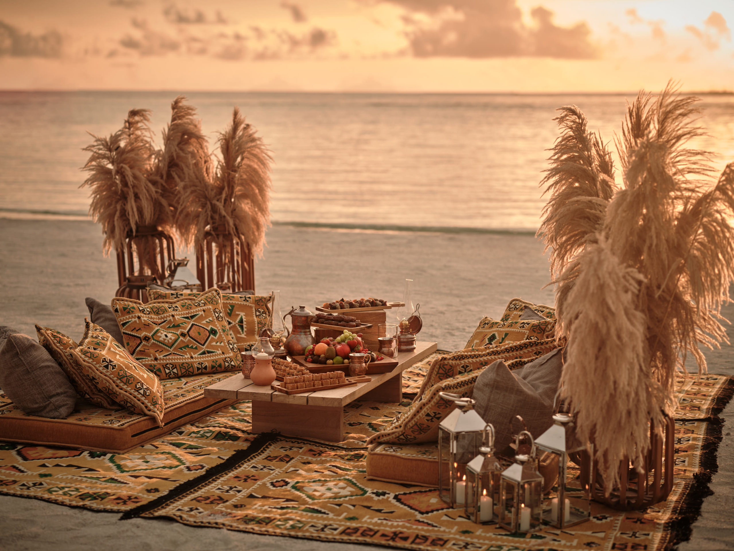 柏典Patina Maldives 精品酒店 2025早鳥送漂浮早餐+活動3選1 + 每日早晚餐+免費豪華快艇接送